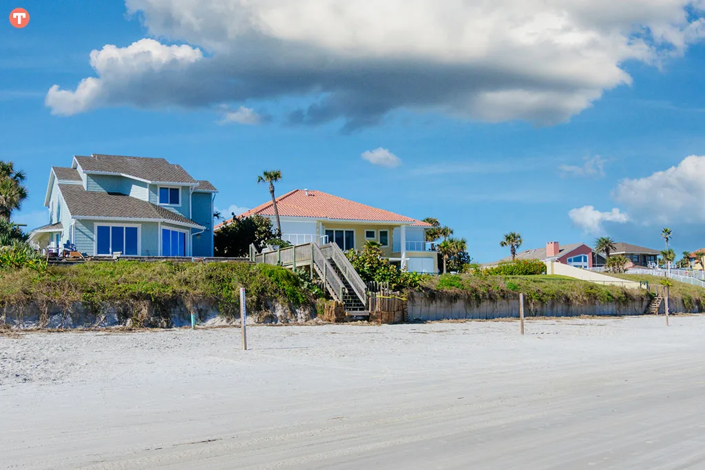 On the Market: Waterfront Homes in Florida